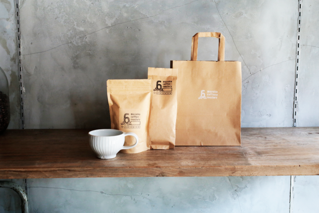 カップとパッケージ